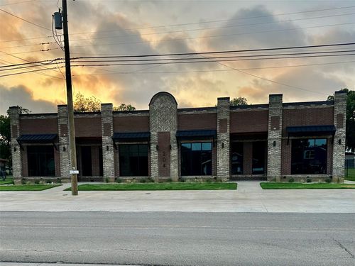 204 N Main St, Joshua, TX, 76058-3209 | Card Image
