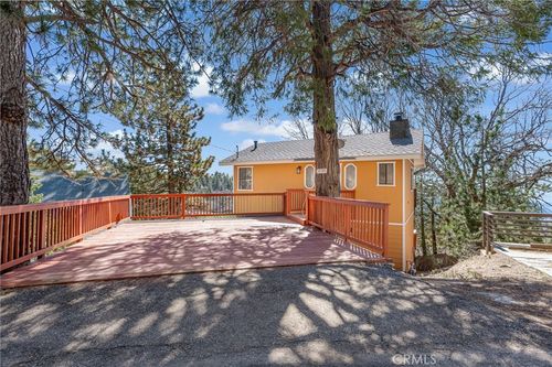 31701 Panorama Dr, Running Springs, CA, 92382-7505 | Card Image