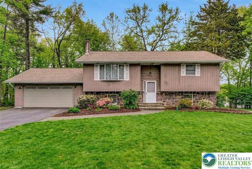 107 Cindy Ct, East Stroudsburg, PA, 18301-1610 | Card Image