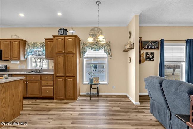 BREAKFAST NOOK | Image 7
