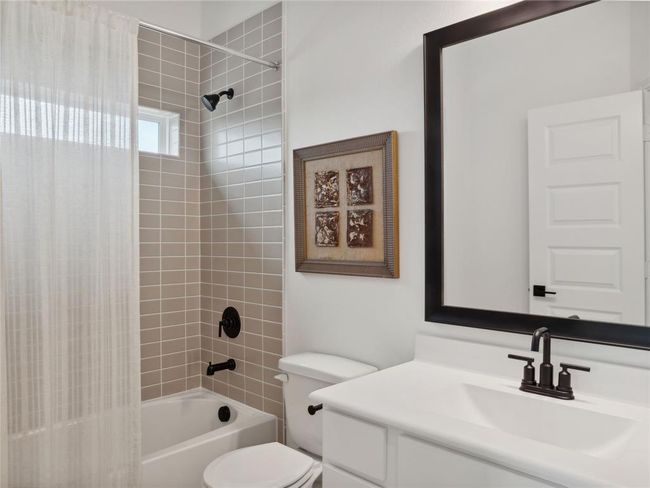 Hall bath 2 (*Photo not of actual home and used for illustration purposes only.) | Image 23