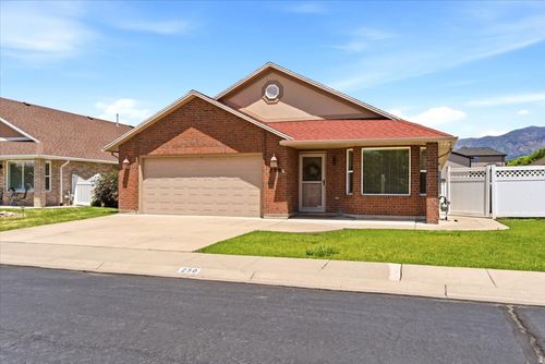 250 Bryce Dr, Kaysville, UT, 84037-6736 | Card Image