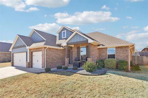 1405 N Storybrook Ter, Mustang, OK, 73064-2214 | Card Image