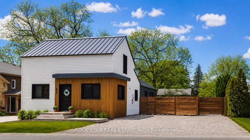 596 Arkell Road, Puslinch, ON, N0B1C0 | Card Image