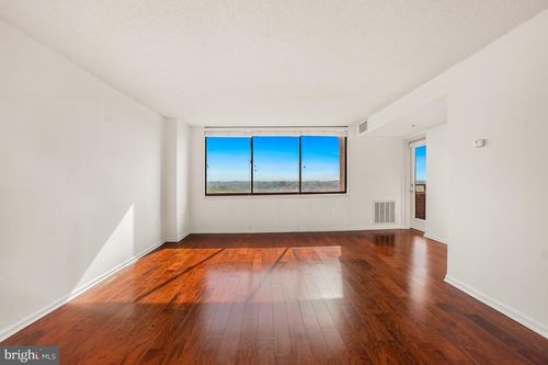 1909-10101 Grosvenor Pl, ROCKVILLE, MD, 20852-4680 | Card Image