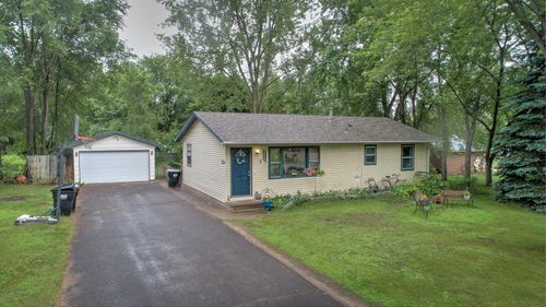 6 Buckskin Blvd Se, Isanti, MN, 55040-7307 | Card Image