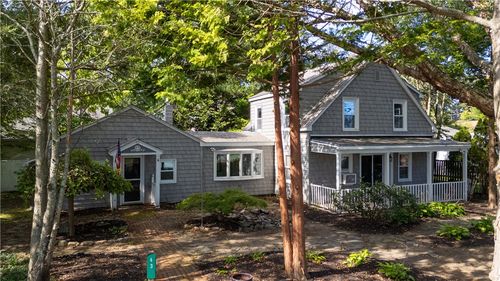 43 Shawomet Avenue, Warwick, RI, 02889 | Card Image