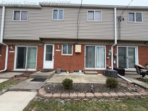 29126 Manchester St, Westland, MI, 48185-1888 | Card Image