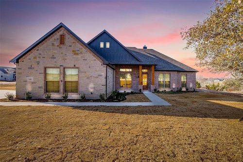 105 Coalson Crossing, Azle, TX, 76020 | Card Image