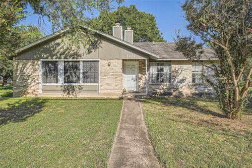7214 Salt Springs Dr, Austin, TX, 78744-6622 | Card Image