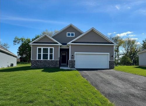 371 Gleneagles Dr, Butler, PA, 16001-1170 | Card Image