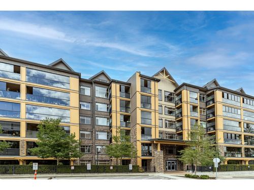 224-8157 207 St, Langley, BC, V2Y0V3 | Card Image