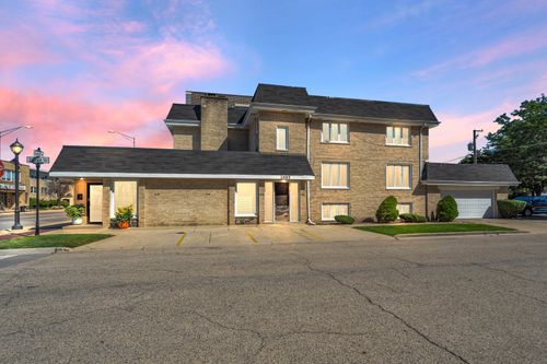 apt-1-2685 Julian Ter, River Grove, IL, 60171-1675 | Card Image