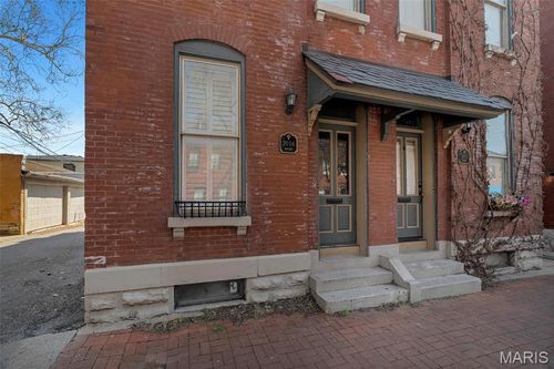 2016-2016 Menard St, Saint Louis, MO, 63104-3930 | Card Image