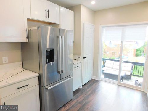 24 53rd Pl Se, WASHINGTON, DC, 20019-6532 | Card Image