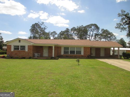 29 Pine Forest Ave, Hazlehurst, GA, 31539-6407 | Card Image