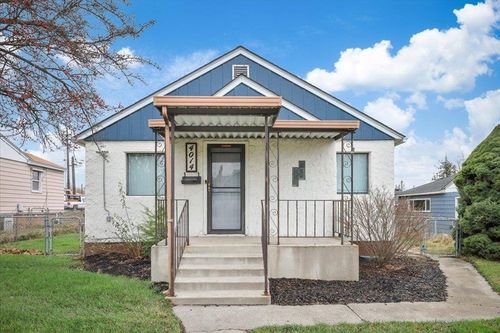 4014 N Maple St, Spokane, WA, 99205-1350 | Card Image