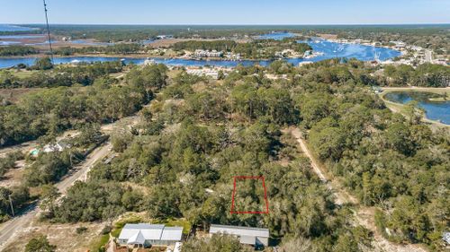 606 SE 6th St, Carrabelle, FL, 32322 | Card Image