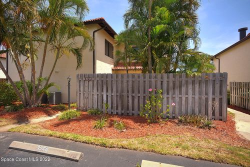 3237 Sea Oats Cir, Melbourne Beach, FL, 32951-3015 | Card Image