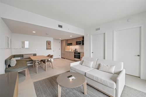 unit-4409-159 Ne 6th St, Miami, FL, 33132-2348 | Card Image