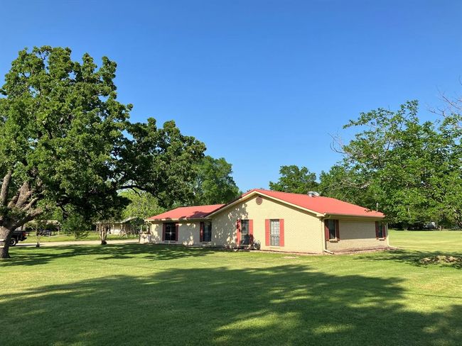 203 Webb Ave, House other with 3 bedrooms, 2 bathrooms and 2 parking in Teague TX | Image 27