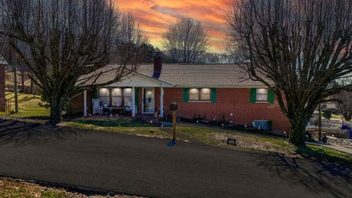402 Rosedale Ave, London, KY, 40741-1561 | Card Image
