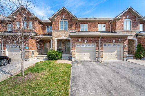 21 Cedarbrook Rd, Brampton, ON, L6R0W8 | Card Image