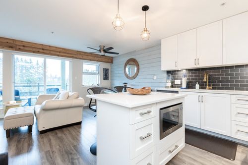 309-15735 Croydon Dr, Surrey, BC, V3Z2L5 | Card Image