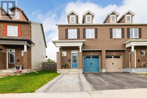 218 Akerson Road, Ottawa, ON, K2M0H7 | Card Image