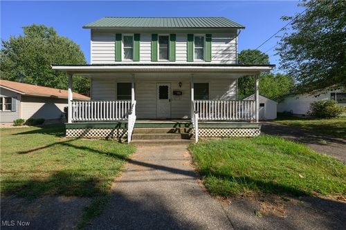 820 E Front St, Dover, OH, 44622-1437 | Card Image
