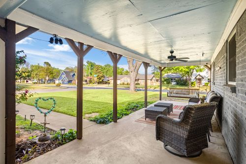 201 Olive St, Hurst, TX, 76053-4521 | Card Image