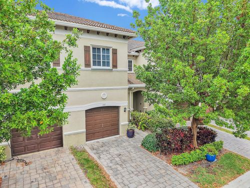 358 Se 1st Way, Deerfield Beach, FL, 33441-3911 | Card Image