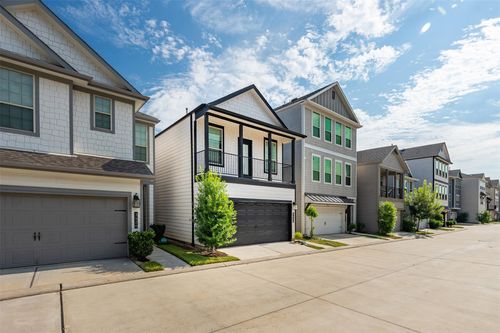 3424 Avondale View Dr, Houston, TX, 77025-1948 | Card Image
