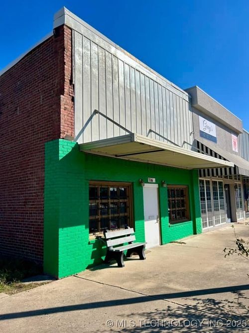 116 N Main St, Coalgate, OK, 74538-2835 | Card Image