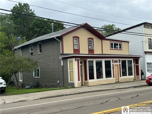 19 W Main St, Brocton, NY, 14716-9746 | Card Image