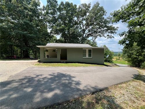 363 Sowers Rd, Linwood, NC, 27299-9325 | Card Image