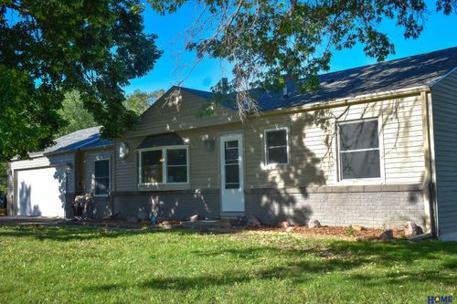 424 Main St, Hickman, NE, 68372-9545 | Card Image
