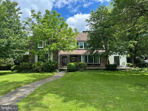 502 W Country Club Ln, WALLINGFORD, PA, 19086-6509 | Card Image