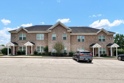 101-6002 Wooded Creek Dr, Louisville, KY, 40291-2384 | Card Image