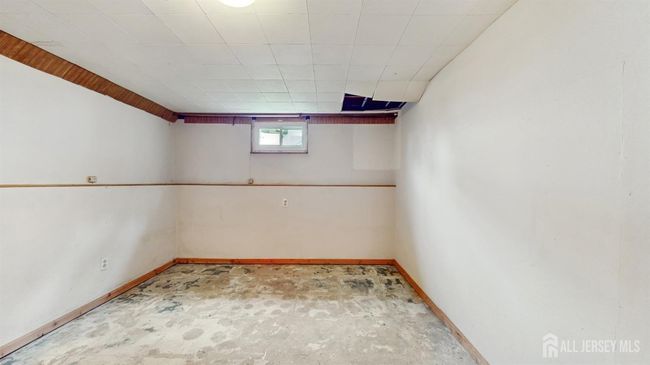 107 Loring Ave, House other with 4 bedrooms, 2 bathrooms and null parking in Edison NJ | Image 24