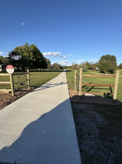 11144 Franklin Rd, Franklin, KY, 42134-8703 | Card Image