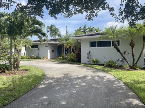 1110 Redbird Ave, Miami Springs, FL, 33166-3112 | Card Image