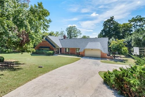 2725 E Hyland Park Rd, Fayetteville, AR, 72701-3816 | Card Image