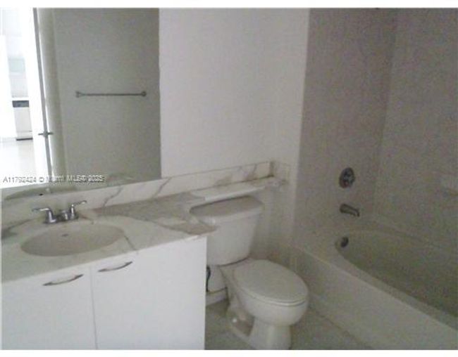 APT-1208 - 234 Ne 3 Rd St, Condo with 1 bedrooms, 1 bathrooms and null parking in Miami FL | Image 5