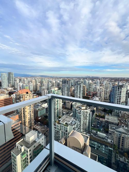 3405-1277 Hornby, Vancouver, BC, V6Z0H7 | Card Image