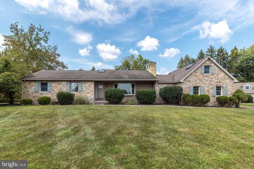 98 Uhlerstown Hill Rd, ERWINNA, PA, 18920-9200 | Card Image