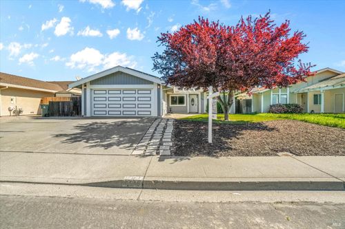161 Marna Dr, Vacaville, CA, 95687-6654 | Card Image