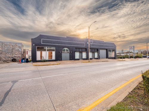 18 Carl Albert Pkwy, McAlester, OK, 74501-5038 | Card Image