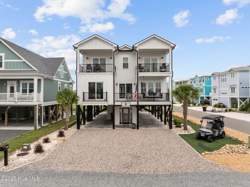 402 17th St, Sunset Beach, NC, 28468-4063 | Card Image
