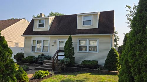 110 Oakdale Ave, Villas, NJ, 08251-1331 | Card Image